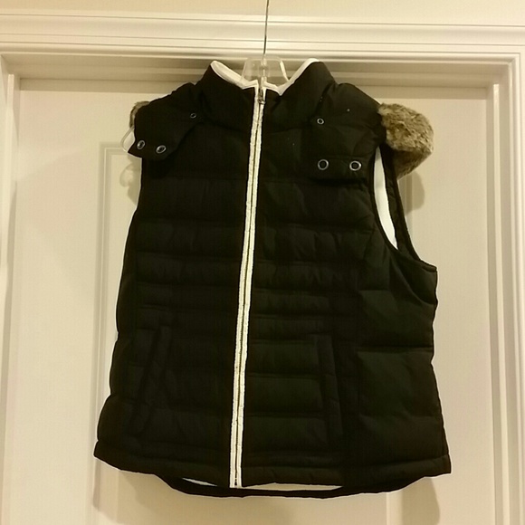 Black and White fleece lined hooded vest