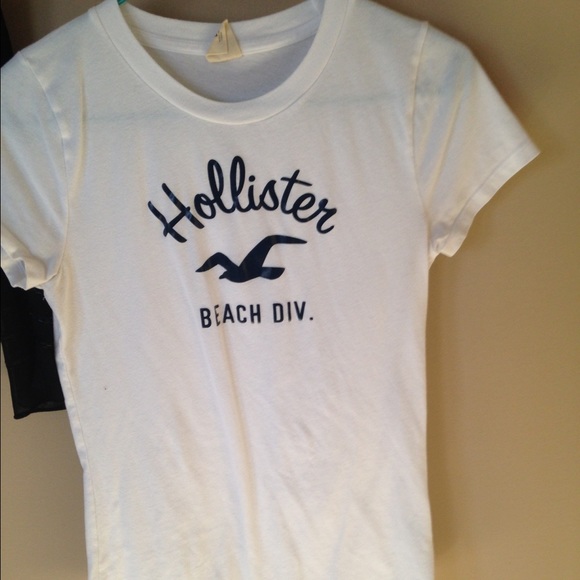 Hollister T-Shirt