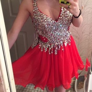 Prom/Hoco dress still with tags!❤️👠💃