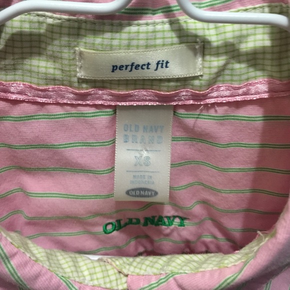 Old Navy Button Front - Picture 3 of 3