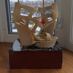 Taupe/Nude Strappy Heels sz. 9