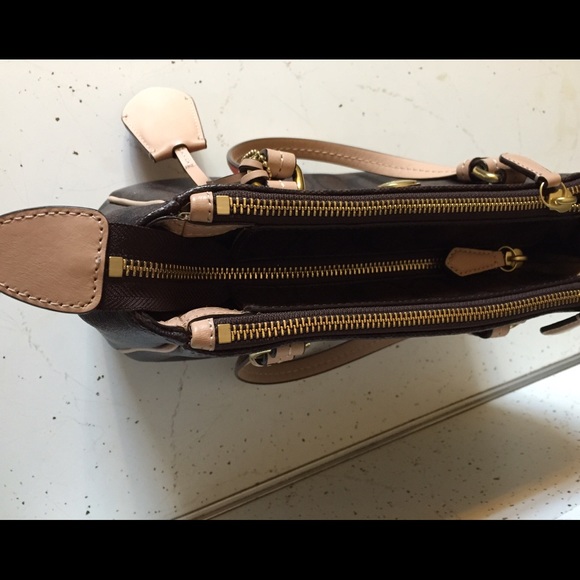 Coach Signature Handbag - New - Picture 3 of 4