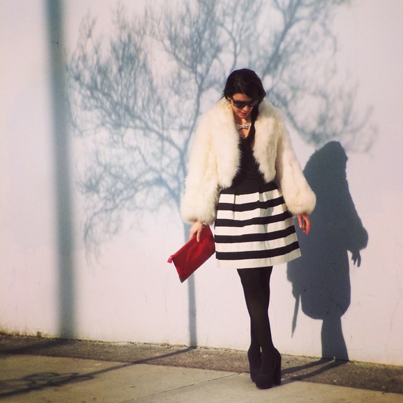 SOLD IN BUNDLE!!!! NWT Black & White Striped Skirt - Picture 4 of 4