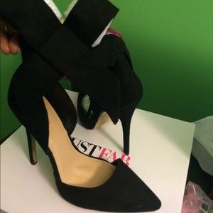 Just Fab Black Hadley Pump