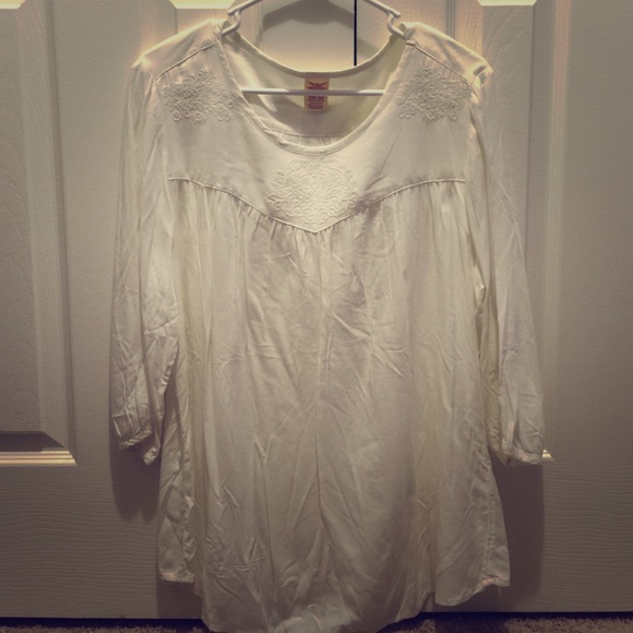 Super cute peasant blouse!