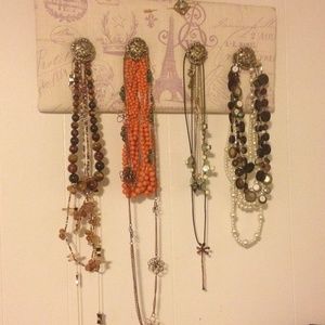 Necklace Holder!!