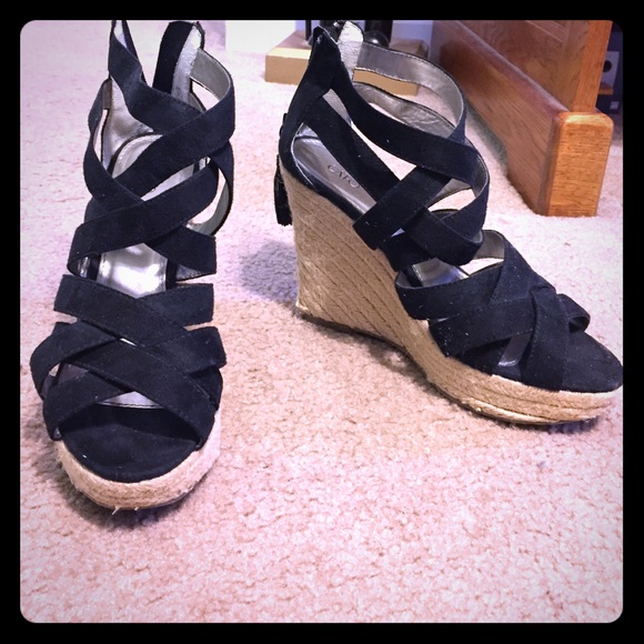 Black Wedges