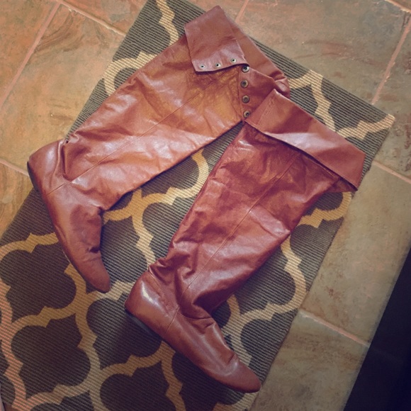 Chinese Laundry cognac knee high/calf boots!