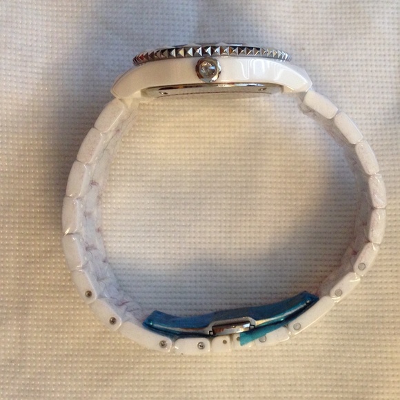 Akribos XXIV women's watch - Picture 3 of 4