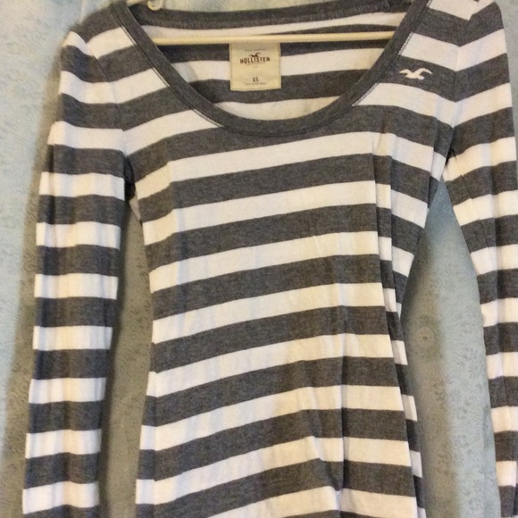Stripped long sleeve hollister shirt white/gray