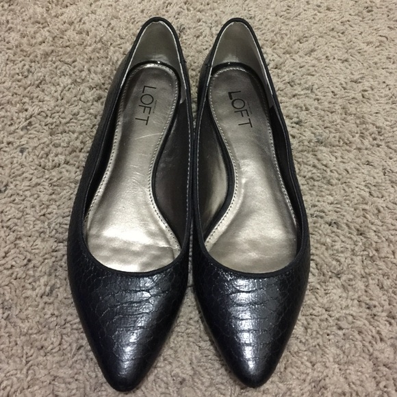 Loft Snake Skin black flats!