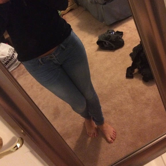 Hollister medium wash jeans