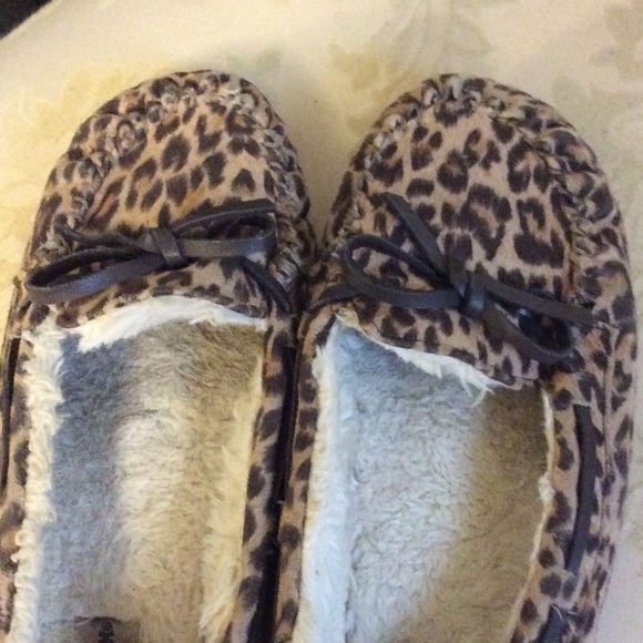 Used cheetah print slip on's. Used. Ok condition.