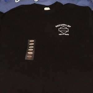 Men's Harley Davidson tee shirt.