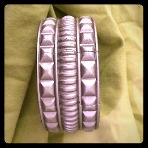 Women jewelry gray bracelet new without tags