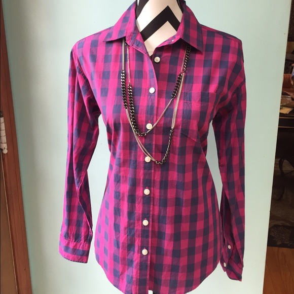 American Eagle Plaid Long sleeve Top