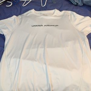 Men's Under Armour tee shirt.
