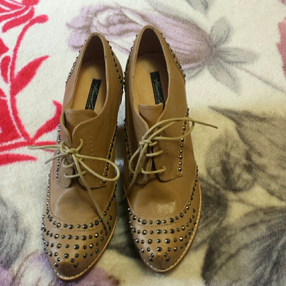 Kenneth cole collection, new, no box.autentic