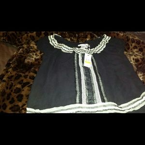 Studio M Black and Creme Short Sleeve Blouse