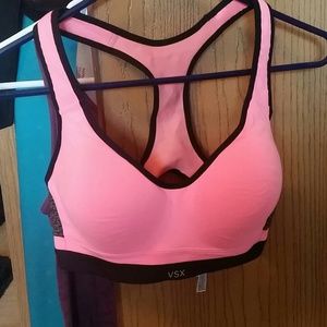 Sports bra