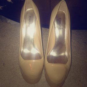 Bebe beige/nude pumps