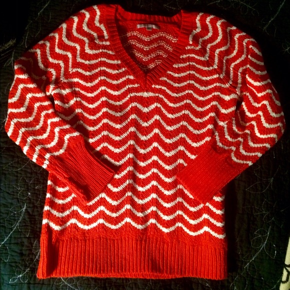 Wool blend v neck sweater