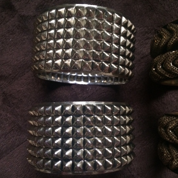 - Statement Bangles - Picture 2 of 4