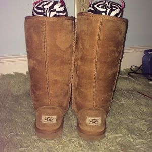 UGG tall chestnut