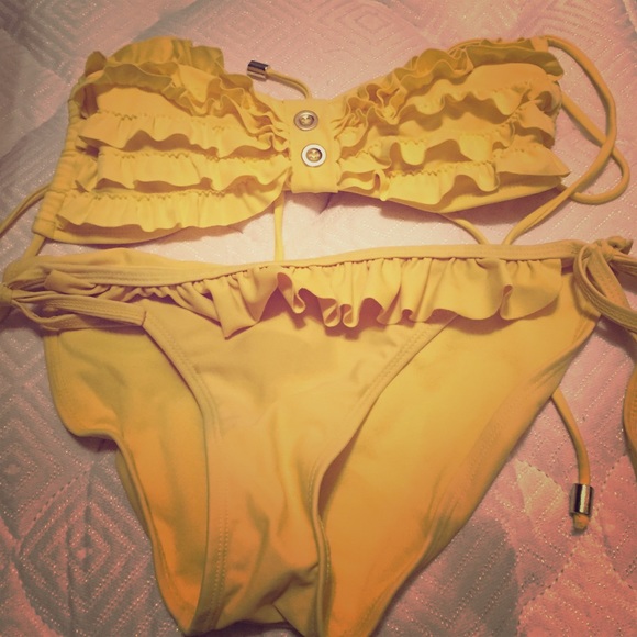 Target swimsuit - Picture 1 of 4