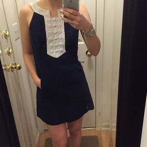 Dark navy and white Lilly Pulitzer shift. Sz 4!