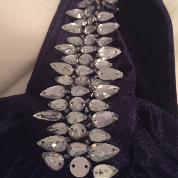 Urban Behavior one shoulder dress - Picture 4 of 4