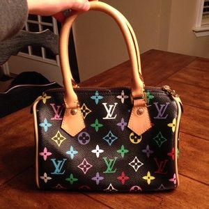 Imitation of a Louis Vuitton purse