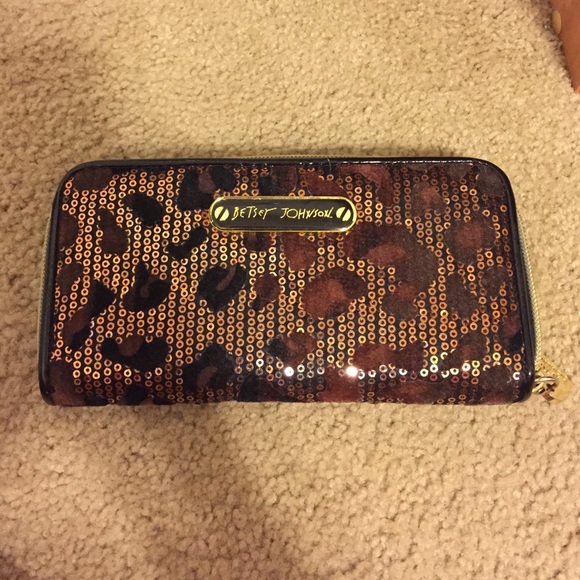 Betsy Johnson wallet