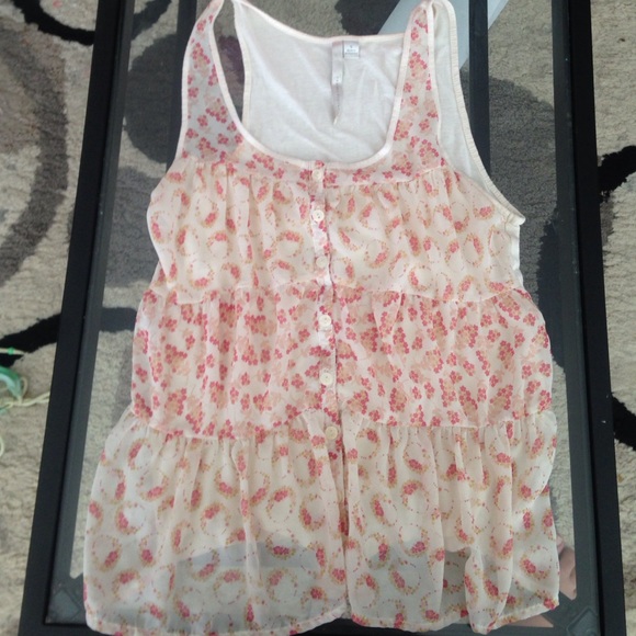 Lauren Conrad beautiful floral blouse