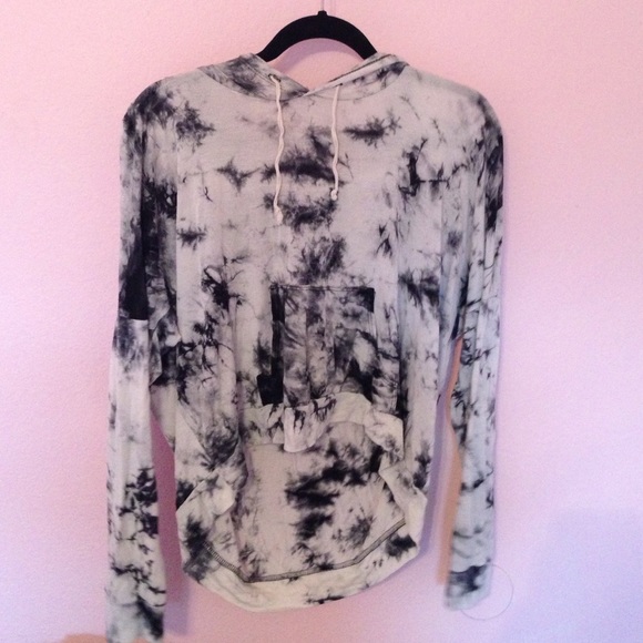 black and white Brandy tie dye top