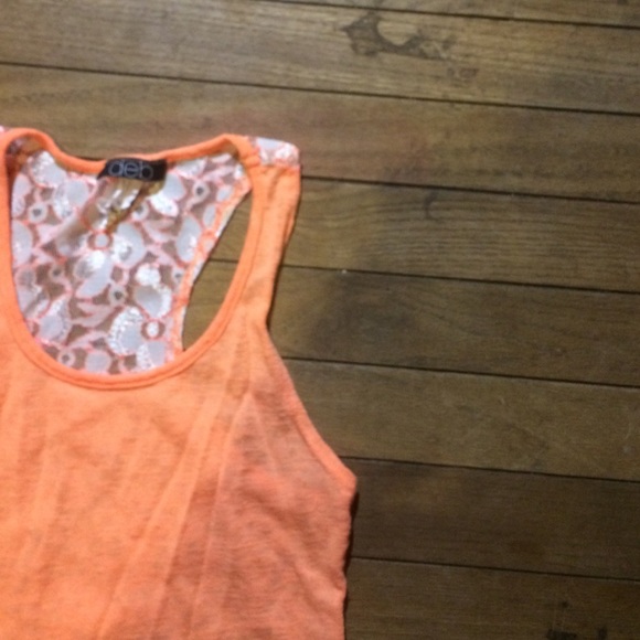 Lace Back Tank Top - Picture 2 of 4