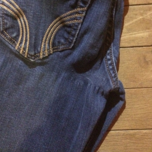 Hollister Skinny Jeans - Picture 2 of 3