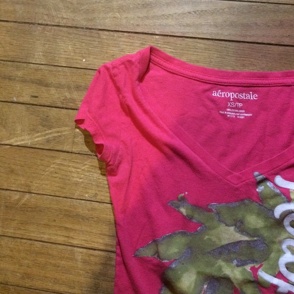 Aeropostale V Neck - Picture 3 of 3