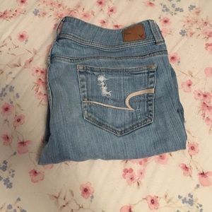 Jeans with holes