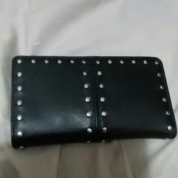 Black wallet