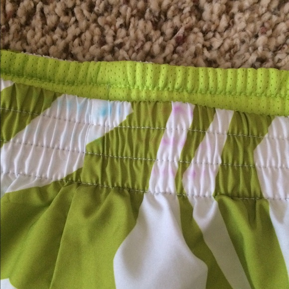 🎉Nike Running Shorts - Picture 2 of 3