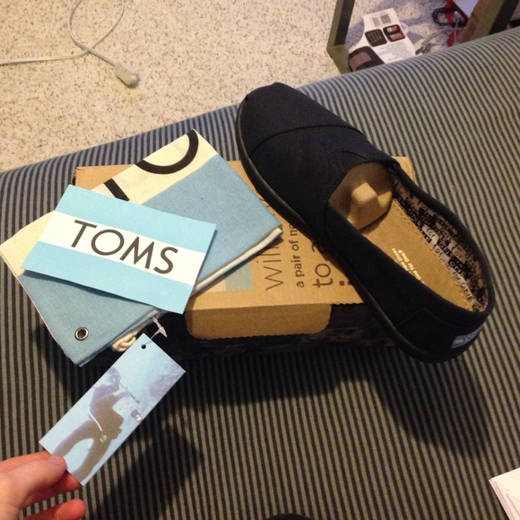 Complete Toms set *With FREE item*