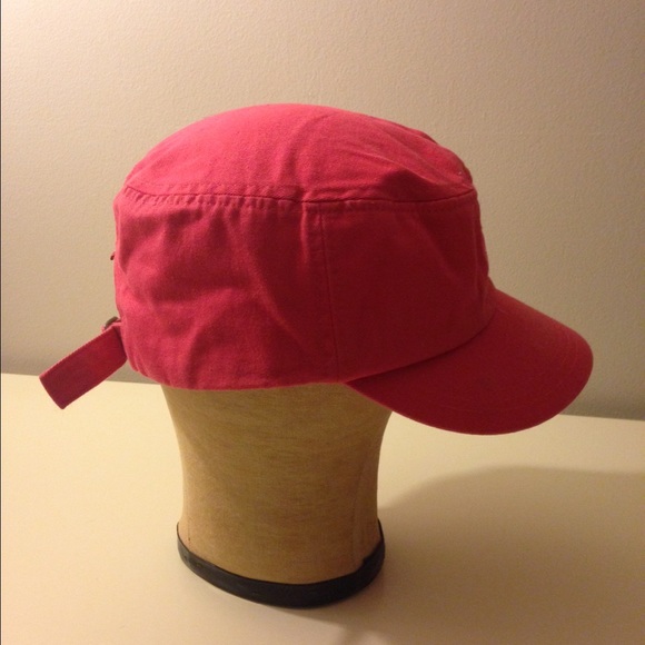 Pink puma hat - Picture 2 of 4