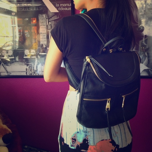 Steve Madden Handbags - ❌SOLD❌✨BRAND NEW✨ Steve Madden Backpack