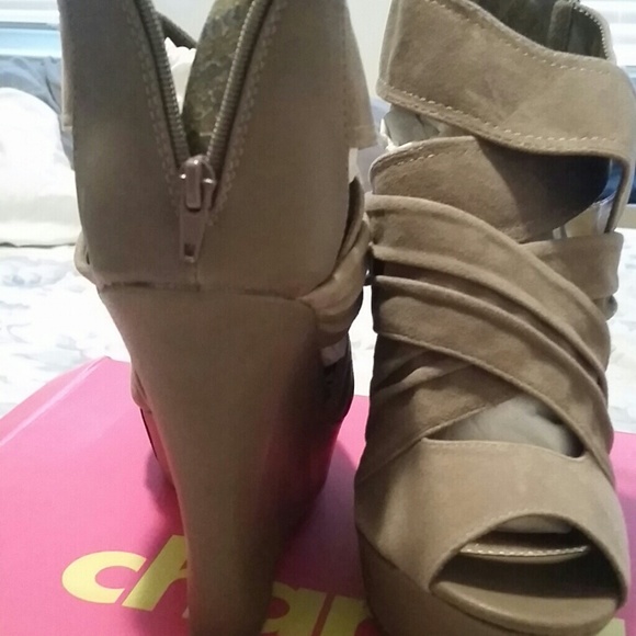 Wedges - Picture 2 of 4