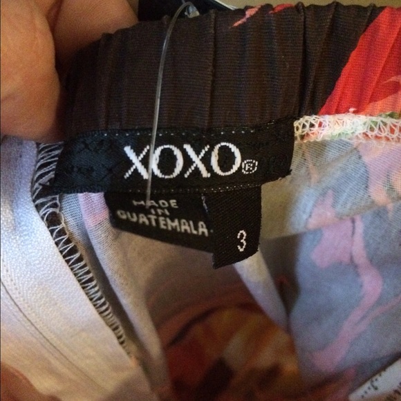 Spring dress - Picture 3 of 3