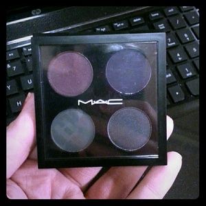 MAC Eyeshadow Quad