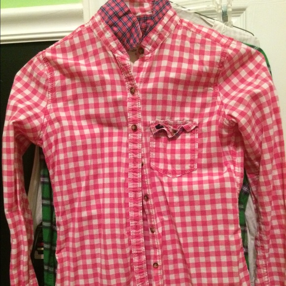 A&F button up