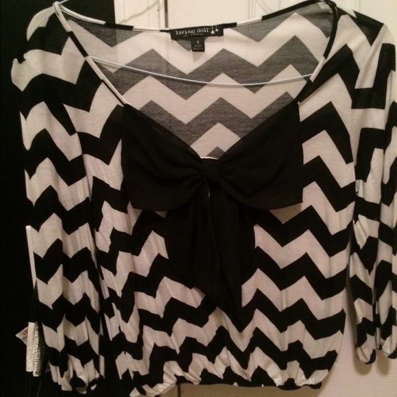 Chevron top
