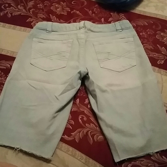 Aeropostale capri - Picture 3 of 3